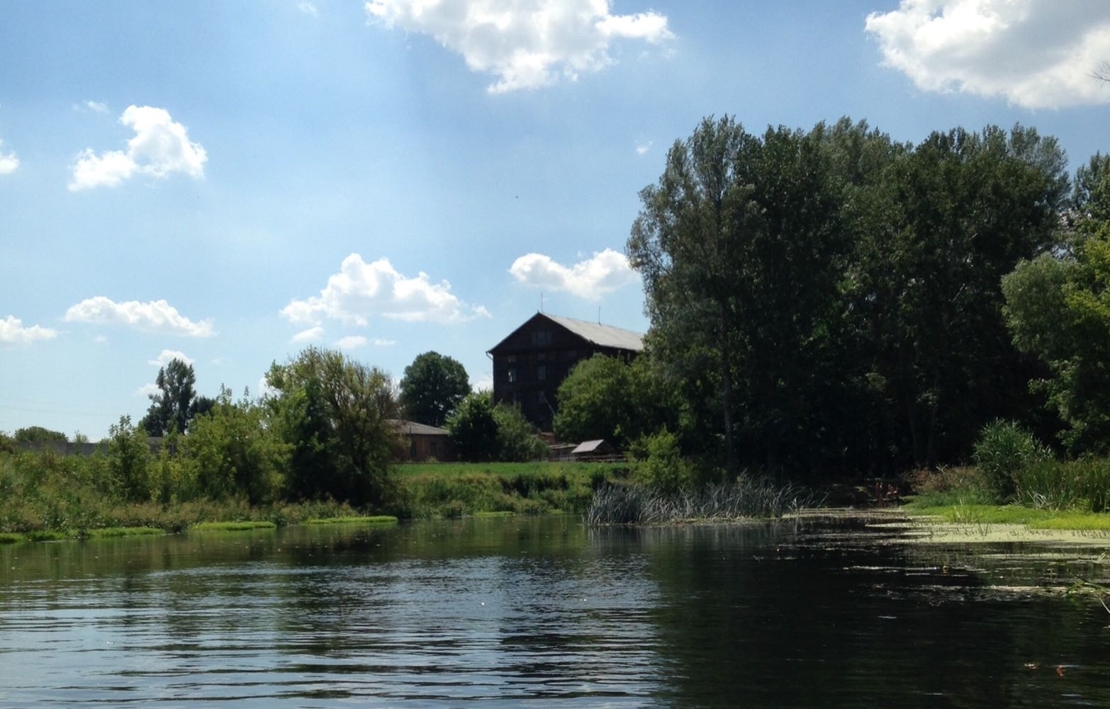 Mühle vor Fluss21