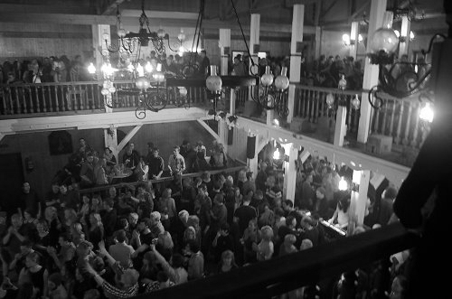 saloon26.12.14