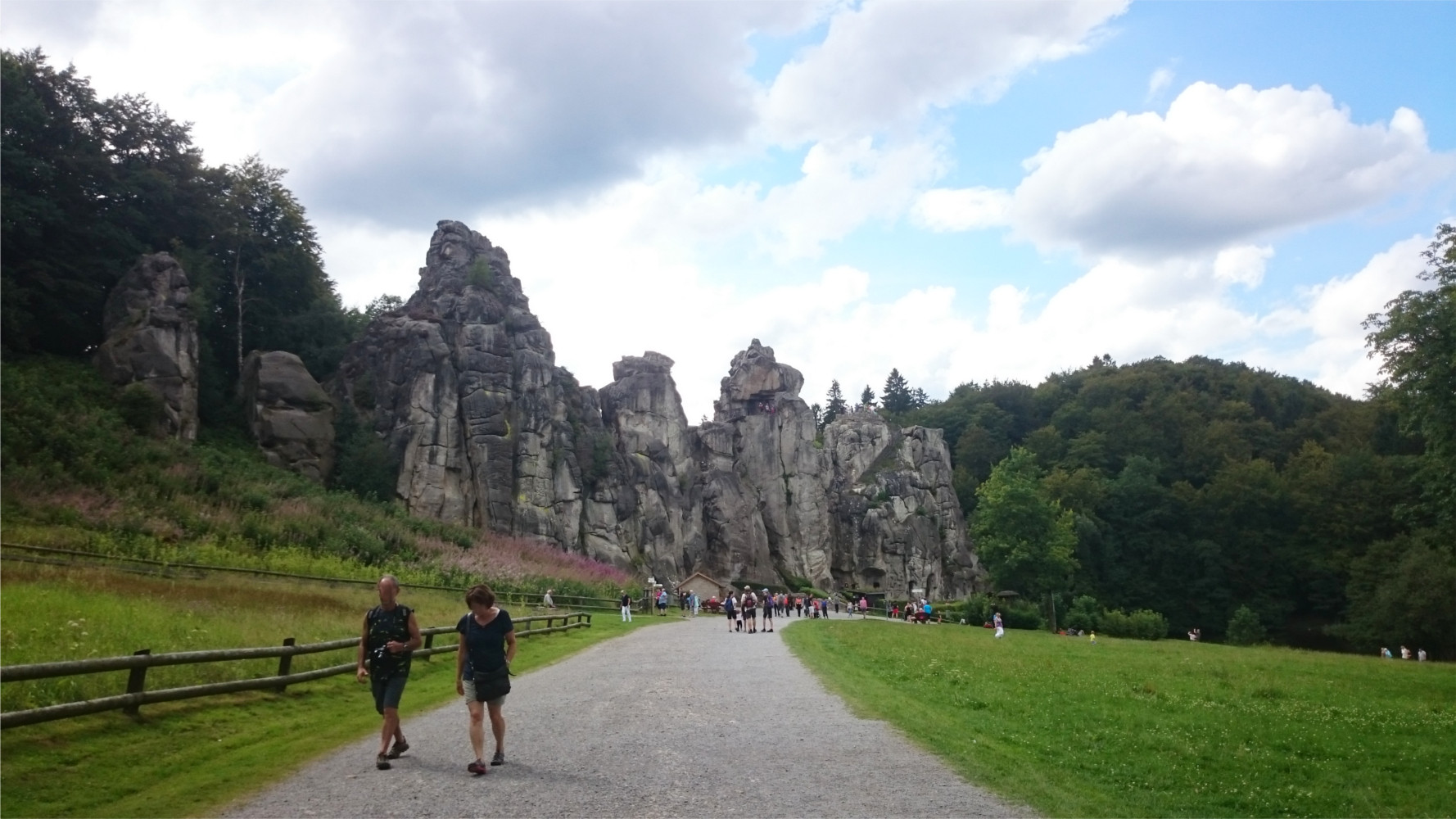 2.Externsteine